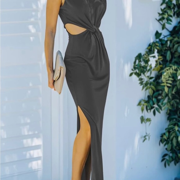 Women Sleeveless Padded Shoulder Sexy Cut Out Dress - Picture 3 of 4